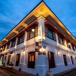 La Casa Blanca De Vigan Hotel